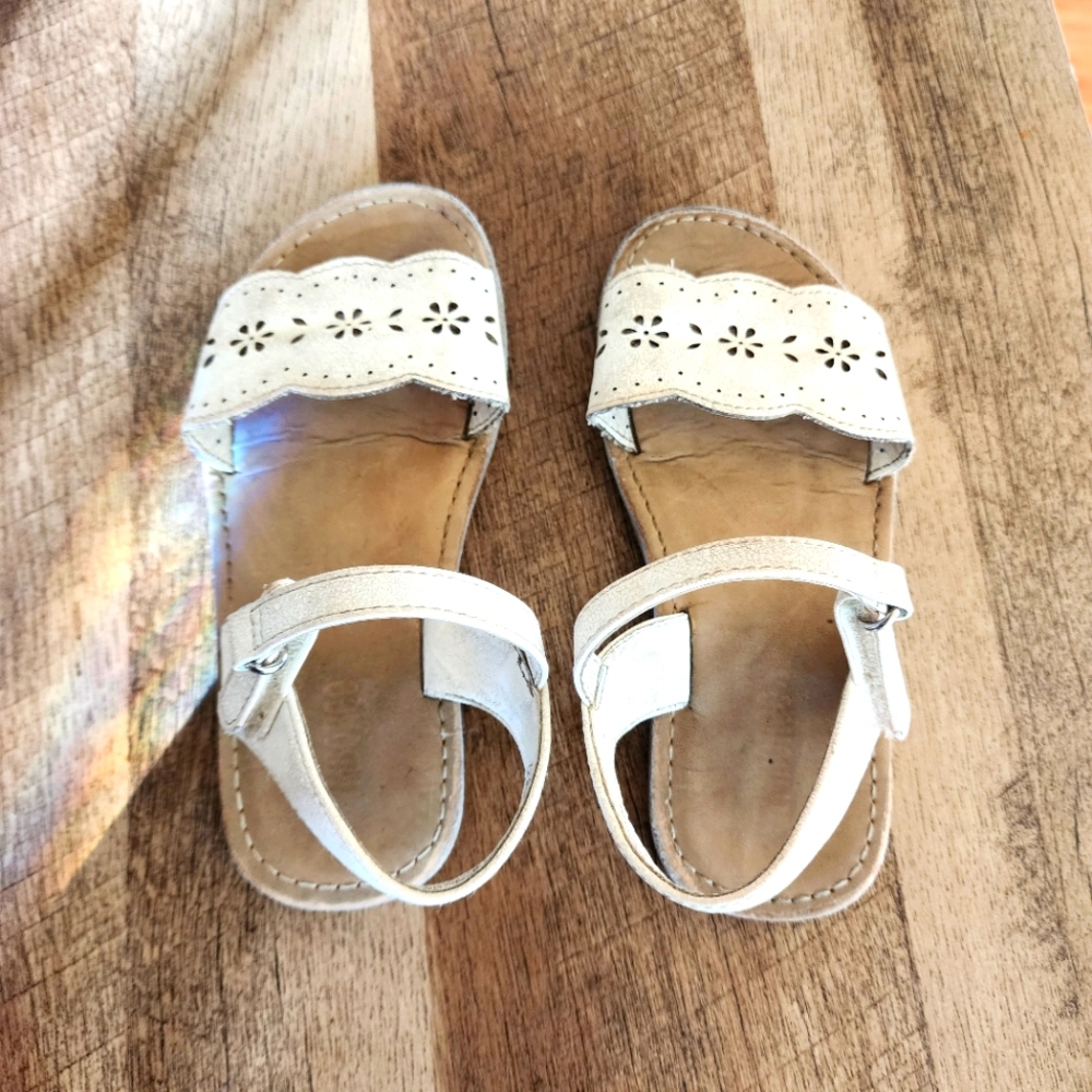 Girls size 12 white eyelet sandals Gymboree